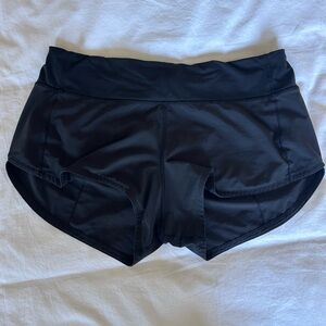 Lululemon Speed up Shorts Black Size 6 2.5 inseam